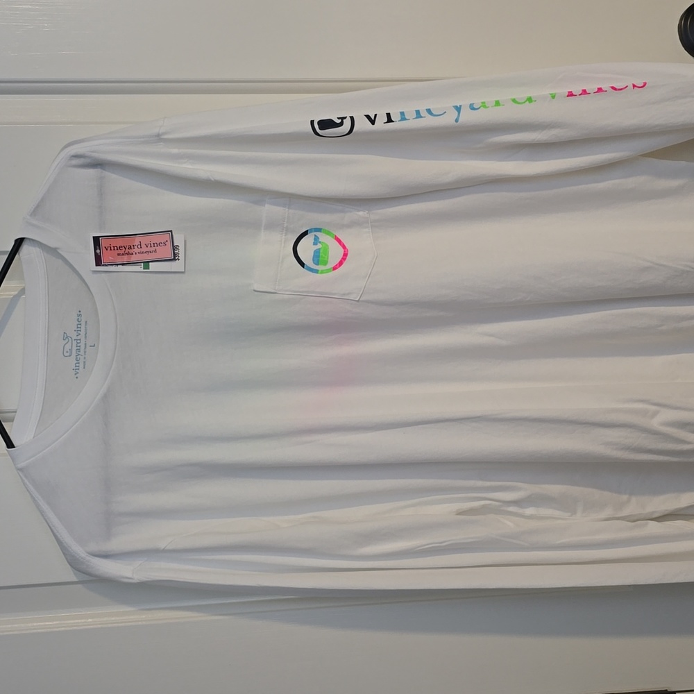 Men's Vineyard Vines long sleev t-shirt NWT